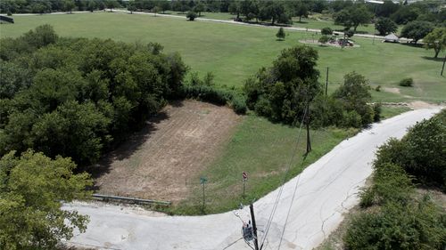 2000 Brookes St, Fort Worth, TX, 76105-2106 | Card Image