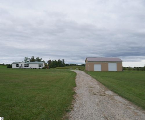 1415 Brick Rd, West Branch, MI, 48661-9355 | Card Image