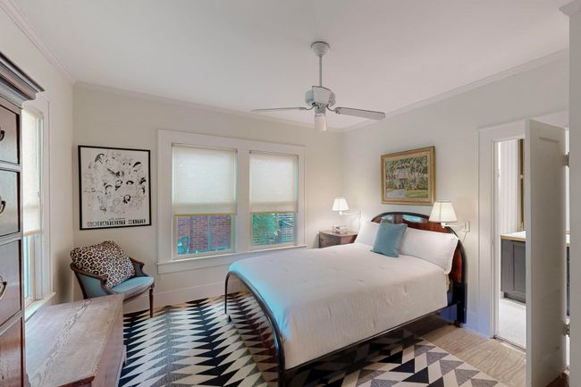 609 Valencia St, House other with 3 bedrooms, 2 bathrooms and null parking in Dallas TX | Image 17