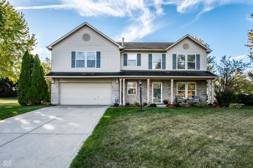 10511 Hyacinth Ct, Noblesville, IN, 46060-6754 | Card Image