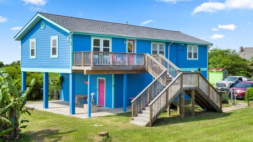 11556 Homrighaus Rd, Galveston, TX, 77554-9484 | Card Image