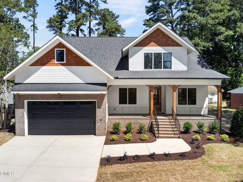402 Willow St, Cary, NC, 27511-3121 | Card Image