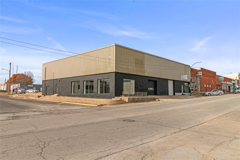 Commercial Sale in Odessa 4