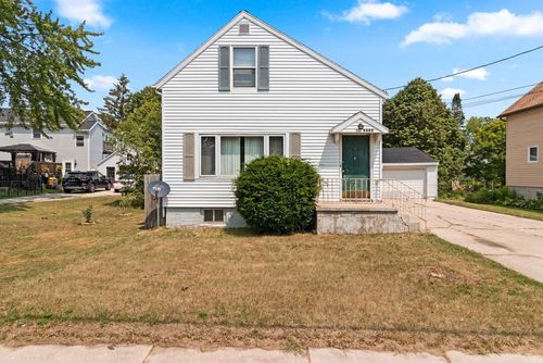 2014 13th Street, Two Rivers, WI, 54241 | Card Image