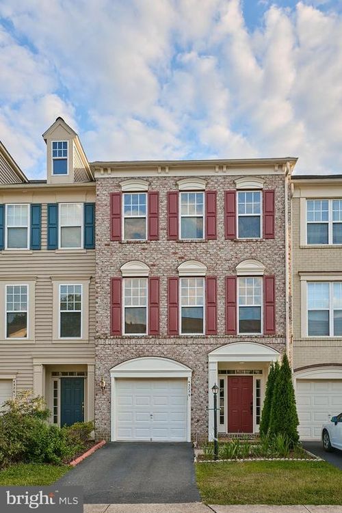 43259 Sunderleigh Sq, BROADLANDS, VA, 20148-5308 | Card Image