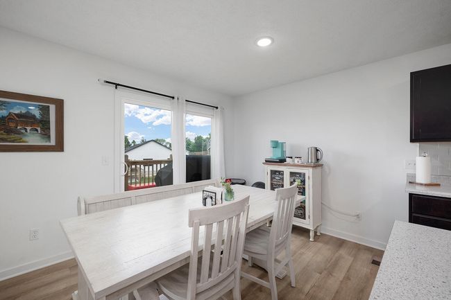 Dining area | Image 17