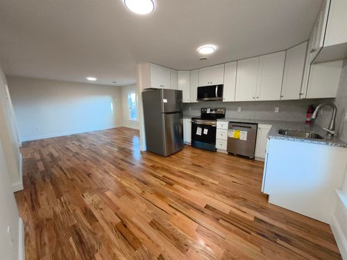 unit-2-386 Union Ave, Laconia, NH, 03246-2876 | Card Image