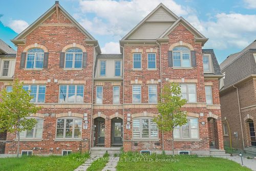 35 Finegan Cir, Brampton, ON, L7A4Z7 | Card Image