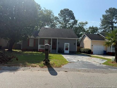 3445 Lubbock Dr, Hope Mills, NC, 28348-9637 | Card Image