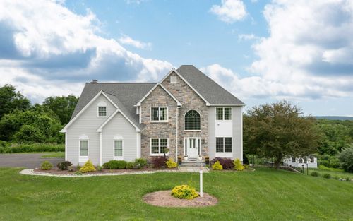 557 Upper Grassy Hill Rd, Woodbury, CT, 06798-3108 | Card Image