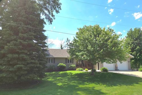2048 Westwood Dr, Fort Dodge, IA, 50501-8425 | Card Image