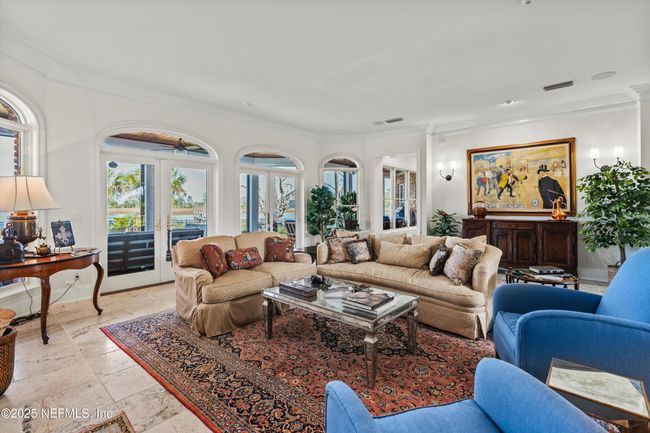 Living Room | Image 17
