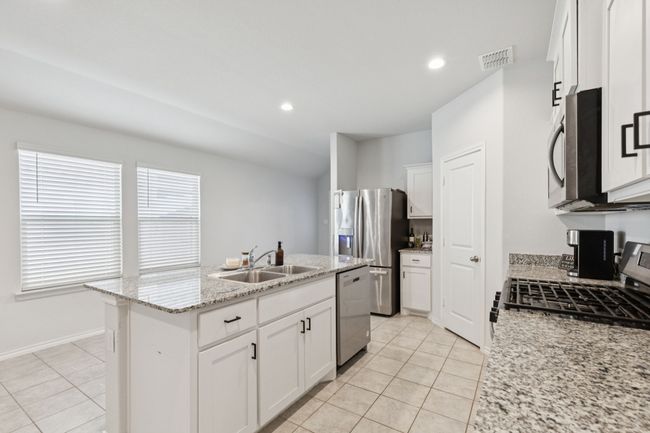140 Running River Dr, House other with 3 bedrooms, 2 bathrooms and null parking in Boyd TX | Image 12
