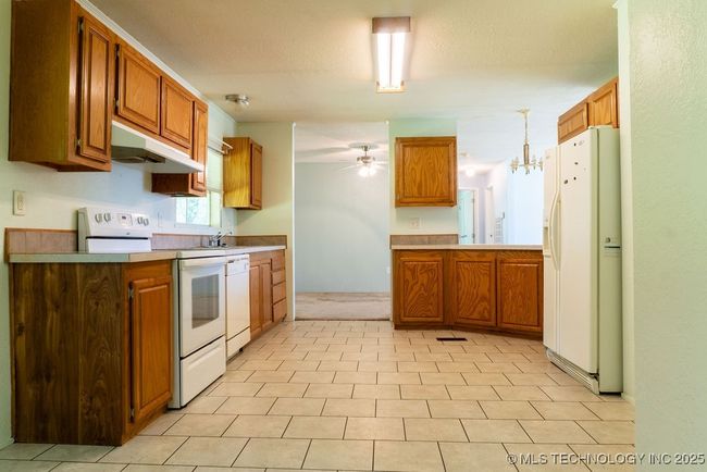 1575 Maple St, House other with 3 bedrooms, 2 bathrooms and null parking in Grant OK | Image 11