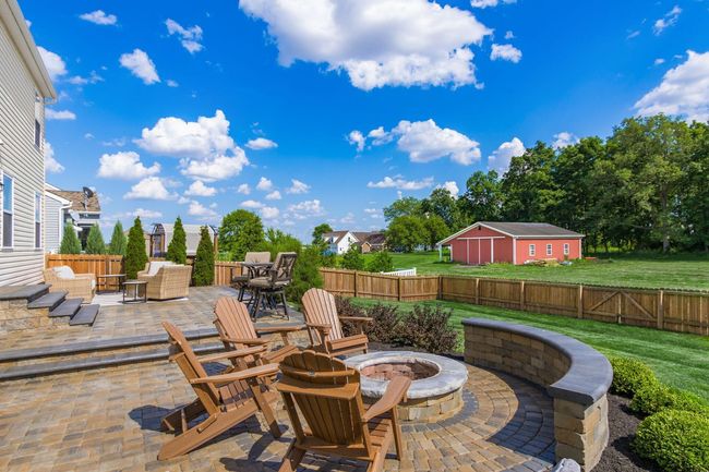 171 Chestnut Commons Dr, House other with 4 bedrooms, 3 bathrooms and null parking in Commercial Point OH | Image 39