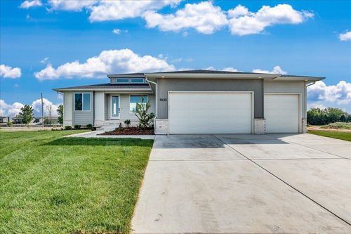 9630 W Cedar Ln, Maize, KS, 67101-8000 | Card Image