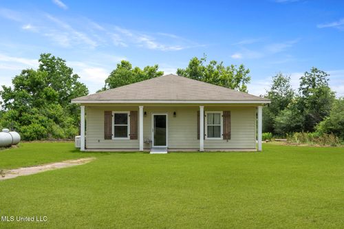 58 Juniper Grove Rd, Poplarville, MS, 39470-4011 | Card Image