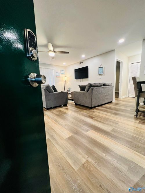 a-6612 Willow Pointe Nw, Huntsville, AL, 35806-2432 | Card Image