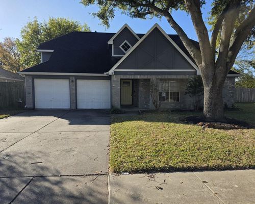 10900 Dogwood Dr, La Porte, TX, 77571-4356 | Card Image