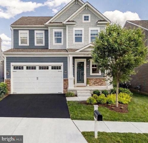 43489 Bettys Farm Dr, CHANTILLY, VA, 20152-1435 | Card Image