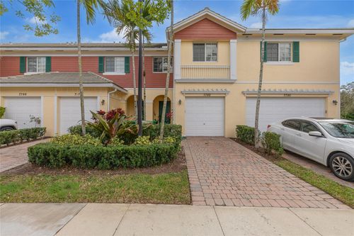 7782 Paddock Pl, Davie, FL, 33328-3861 | Card Image