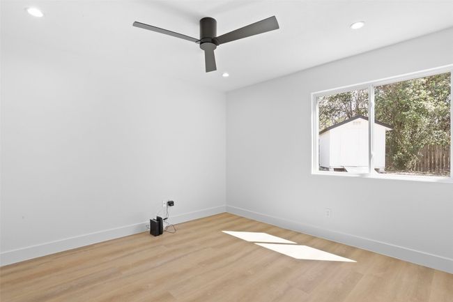 9229 Independence Loop, House other with 4 bedrooms, 2 bathrooms and 2 parking in Austin TX | Image 18