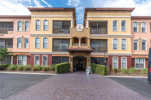 215-13941 Clubhouse Dr, Tampa, FL, 33618-2706 | Card Image