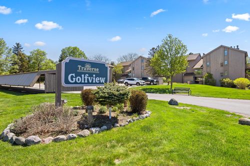 5542 Golfview Ct, Williamsburg, MI, 49690 | Card Image