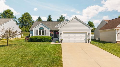 521 Marblewood Ln, Saline, MI, 48176-8610 | Card Image
