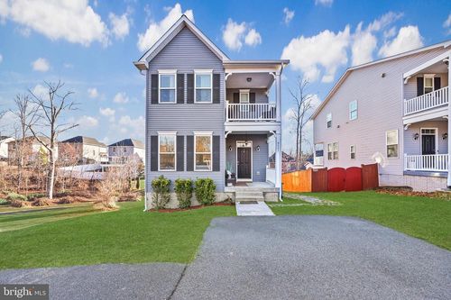 9523 School St, MANASSAS, VA, 20110-5622 | Card Image