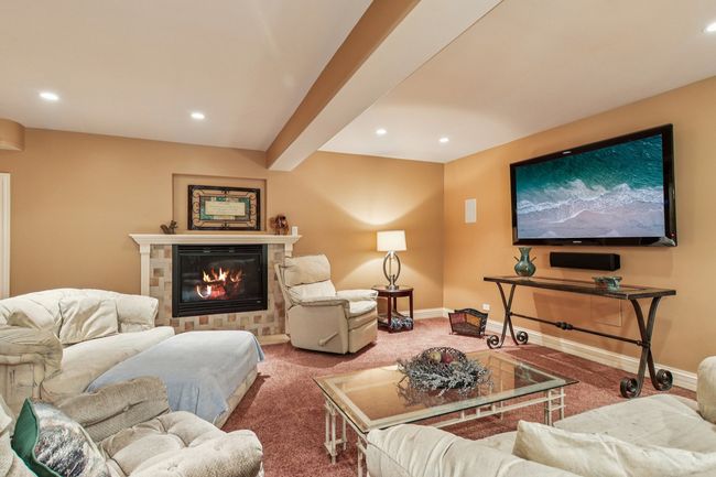 22454 Hinspeter Dr, House other with 4 bedrooms, 4 bathrooms and 3 parking in Frankfort IL | Image 38