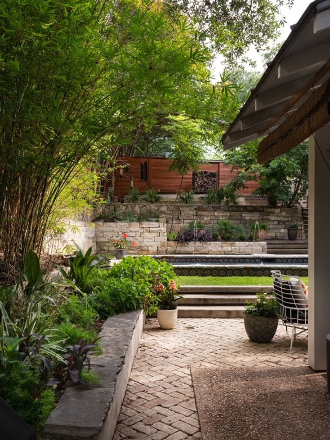 1005 E Riverside Dr, House other with 3 bedrooms, 3 bathrooms and 3 parking in Austin TX | Image 5