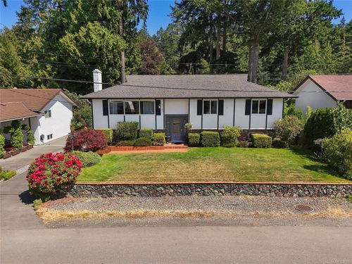 3147 Woodpark Dr, Colwood, BC, V9C1P2 | Card Image