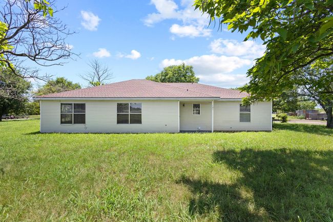 1210 E Fm 902, House other with 2 bedrooms, 2 bathrooms and null parking in Howe TX | Image 13