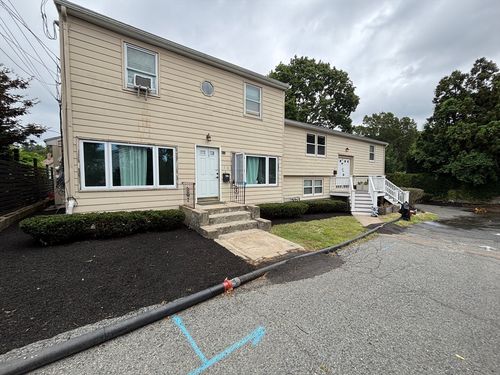 18-16 Lyons St, Watertown, MA, 02472-1505 | Card Image