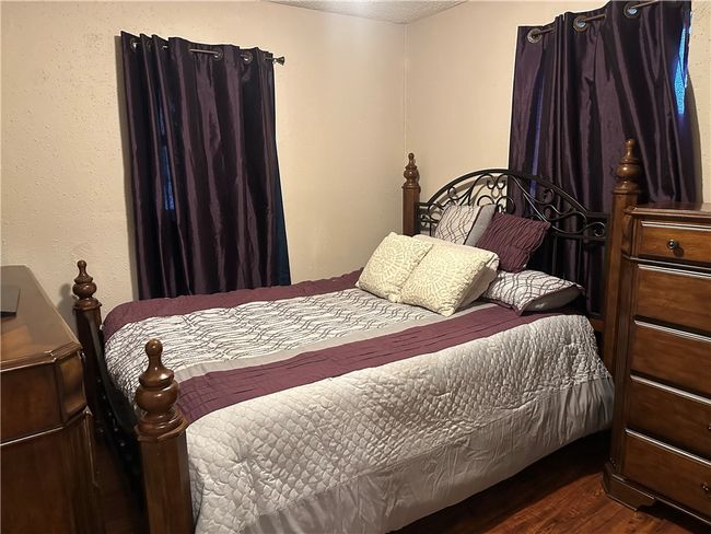 1411 Consuelo St, House other with 3 bedrooms, 1 bathrooms and 2 parking in Alice TX | Image 19
