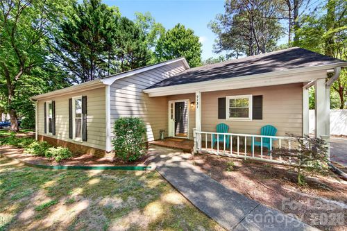 9131 Glisson Ct, Charlotte, NC, 28210-7670 | Card Image