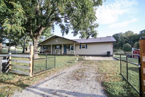 5245 Poplar Springs Rd, Greeneville, TN, 37743-3585 | Card Image