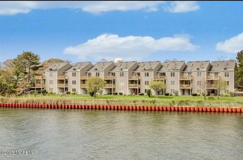 12 Intercoastal Way, Point Pleasant Boro, NJ, 08742-3867 | Card Image