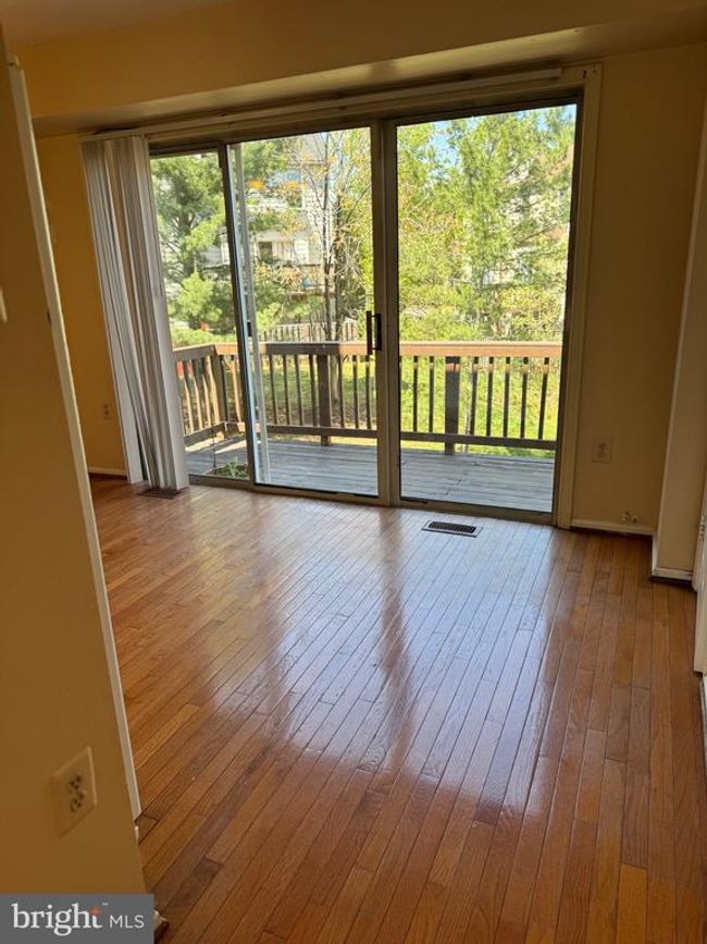 10424 Bermuda Ln, Townhouse with 3 bedrooms, 3 bathrooms and null parking in MANASSAS VA | Image 11