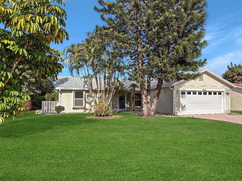 1533 Se Minorca Ave, Port St. Lucie, FL, 34952-4941 | Card Image