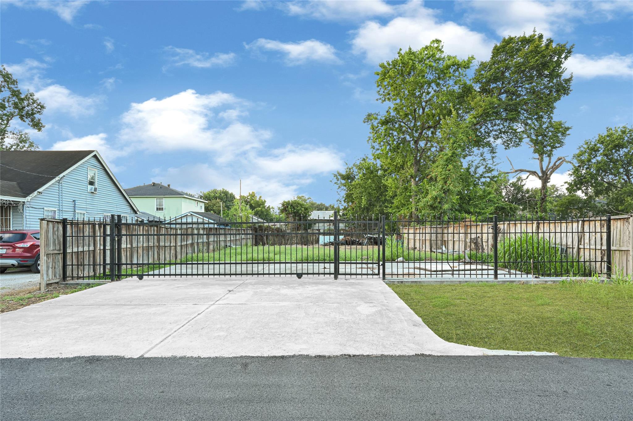 Land in Houston