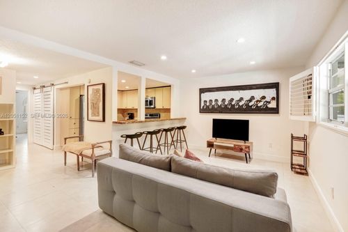 103-338 Majorca Ave, Coral Gables, FL, 33134-4276 | Card Image