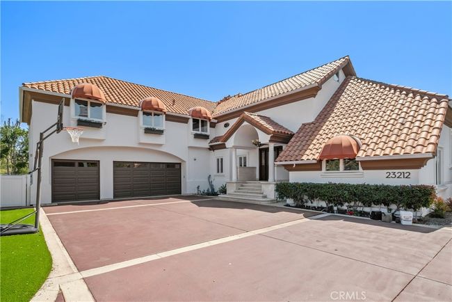 23212 Via Celeste, House other with 5 bedrooms, 4 bathrooms and 3 parking in Trabuco Canyon CA | Image 10