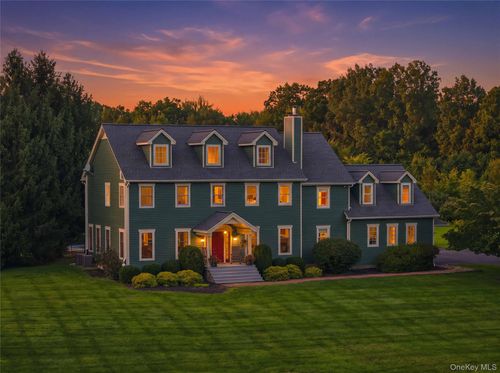 79 Millbrook Rd, Wallkill, NY, 12589-3739 | Card Image