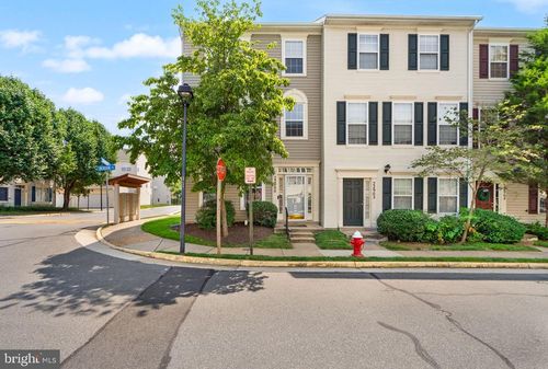 22900 Benson Ter, STERLING, VA, 20166-4332 | Card Image