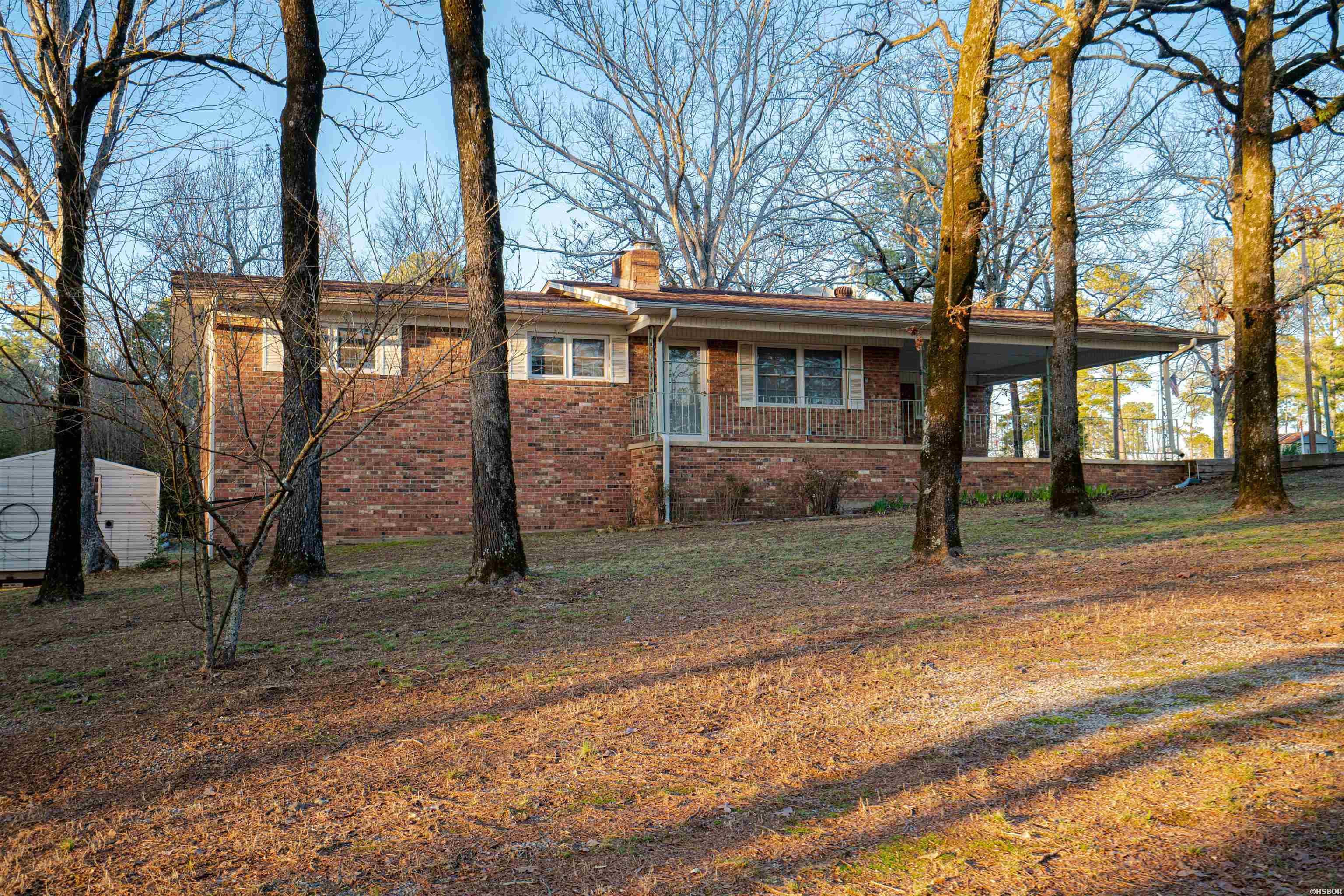 Rogers Rd, Hot Springs, AR 71913
