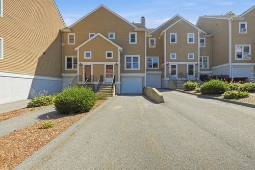 84-84 Camelot Dr, Worcester, MA, 01602-1351 | Card Image