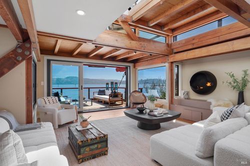 58 Liberty Dock, Sausalito, CA, 94965-3106 | Card Image