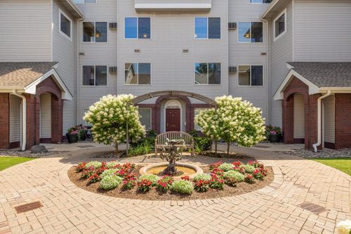 apt-2116-7520 Edinborough Way, Edina, MN, 55435-5600 | Card Image